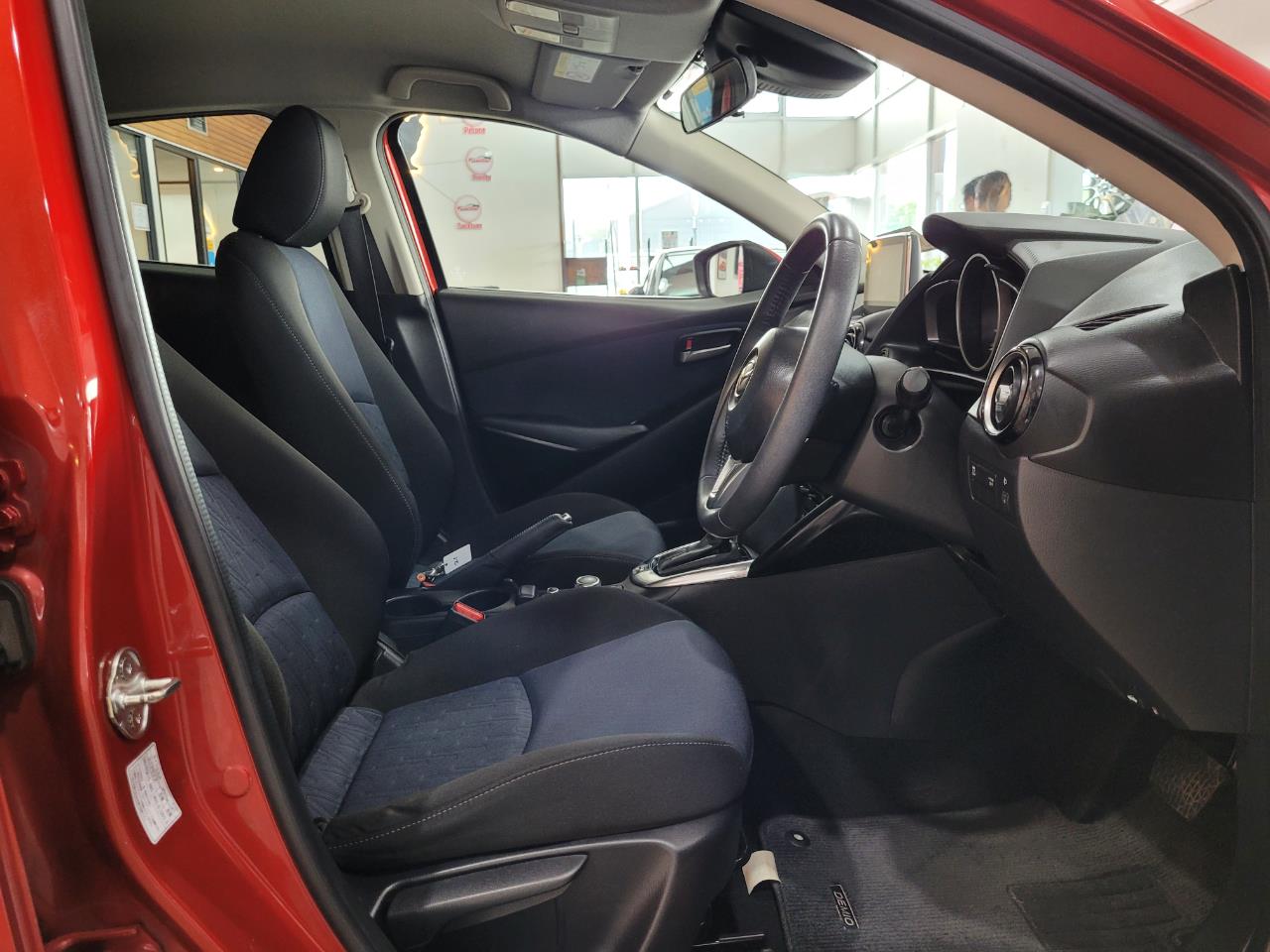 2014 Mazda Demio