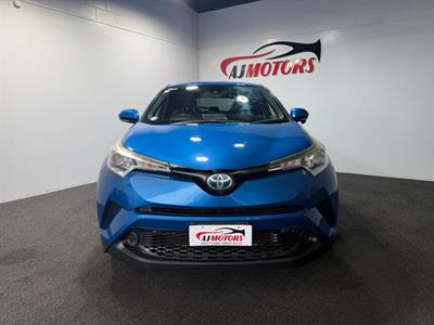 2017 Toyota C-HR - Thumbnail