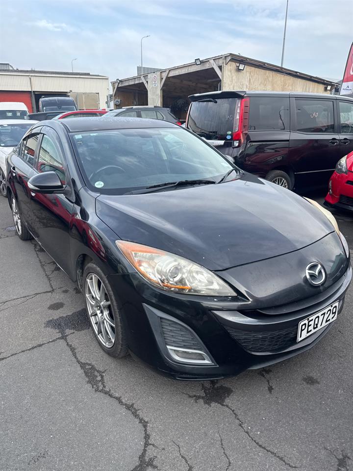 2010 Mazda Axela