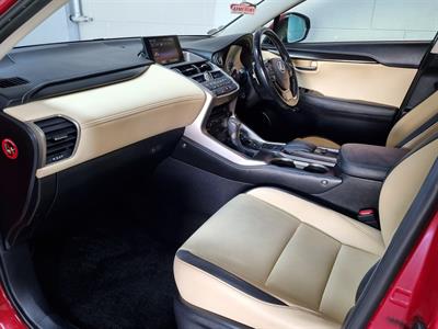 2015 Lexus NX 300h - Thumbnail