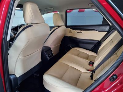 2015 Lexus NX 300h - Thumbnail