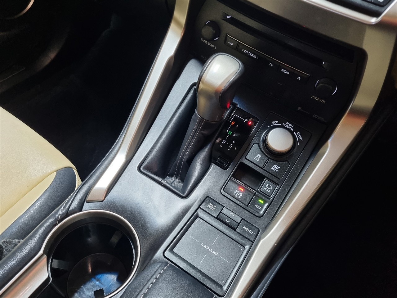2015 Lexus NX 300h