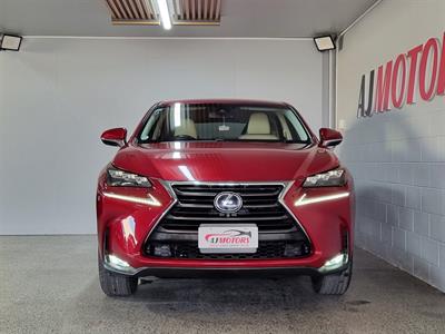 2015 Lexus NX 300h - Thumbnail