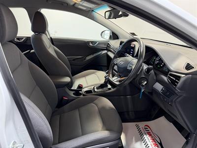 2022 Hyundai IONIQ - Thumbnail