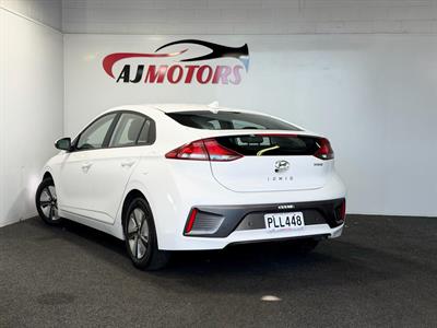2022 Hyundai IONIQ - Thumbnail