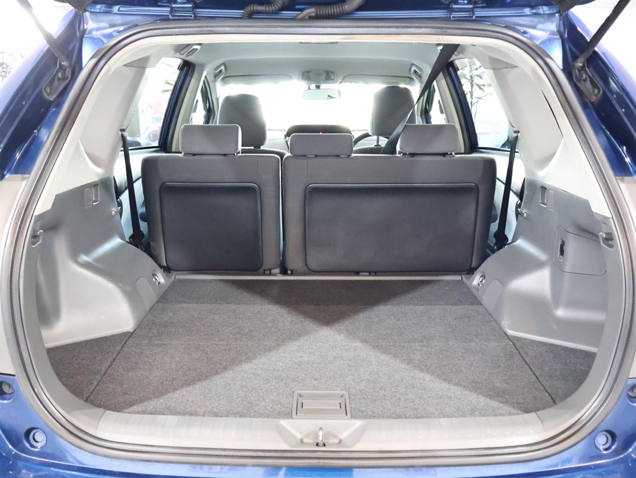 2012 Toyota Prius Alpha