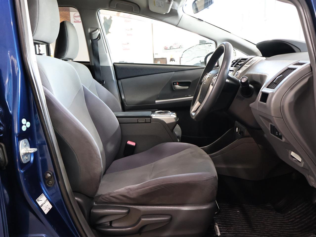 2012 Toyota Prius Alpha