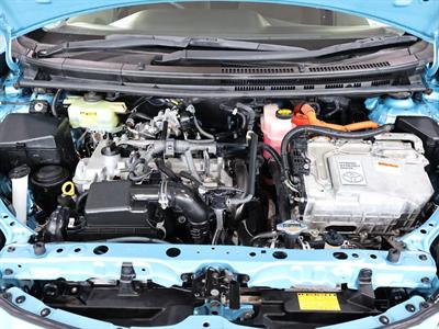 2012 Toyota Aqua - Thumbnail
