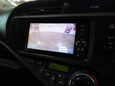 2012 Toyota Aqua - Thumbnail
