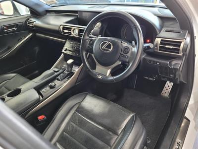 2013 Lexus IS 350 - Thumbnail