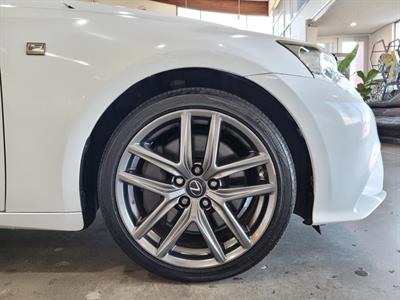 2013 Lexus IS 350 - Thumbnail