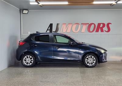 2014 Mazda Demio - Thumbnail