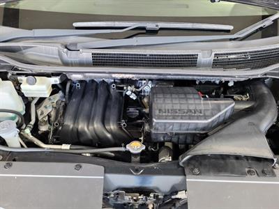 2015 Nissan Serena - Thumbnail