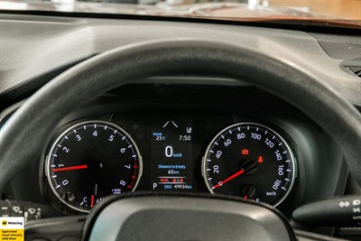 2019 Toyota RAV4 - Thumbnail