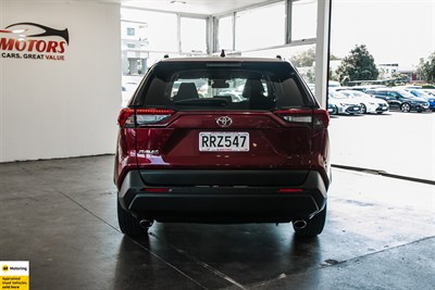 2019 Toyota RAV4 - Thumbnail