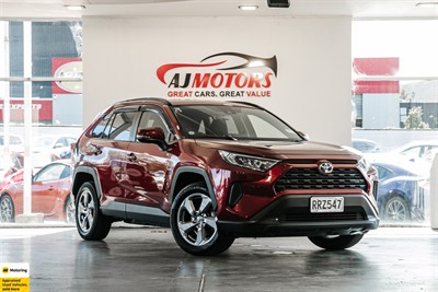 2019 Toyota RAV4 - Thumbnail