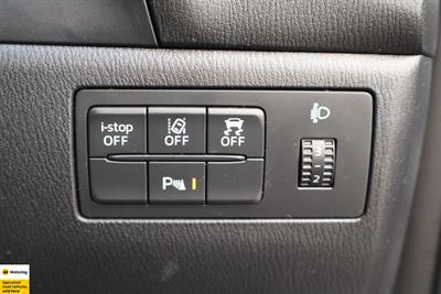 2018 Mazda Axela - Thumbnail