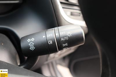 2018 Mazda Axela - Thumbnail