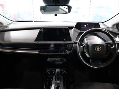 2023 Toyota Prius - Thumbnail