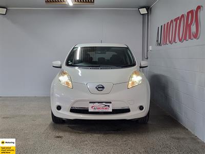 2016 Nissan Leaf - Thumbnail