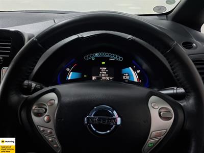 2016 Nissan Leaf - Thumbnail