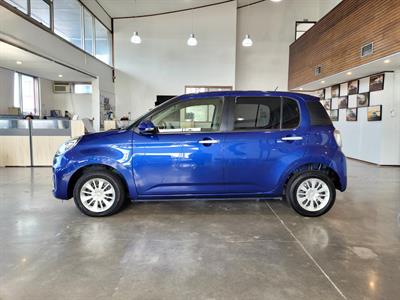 2016 Toyota Passo - Thumbnail