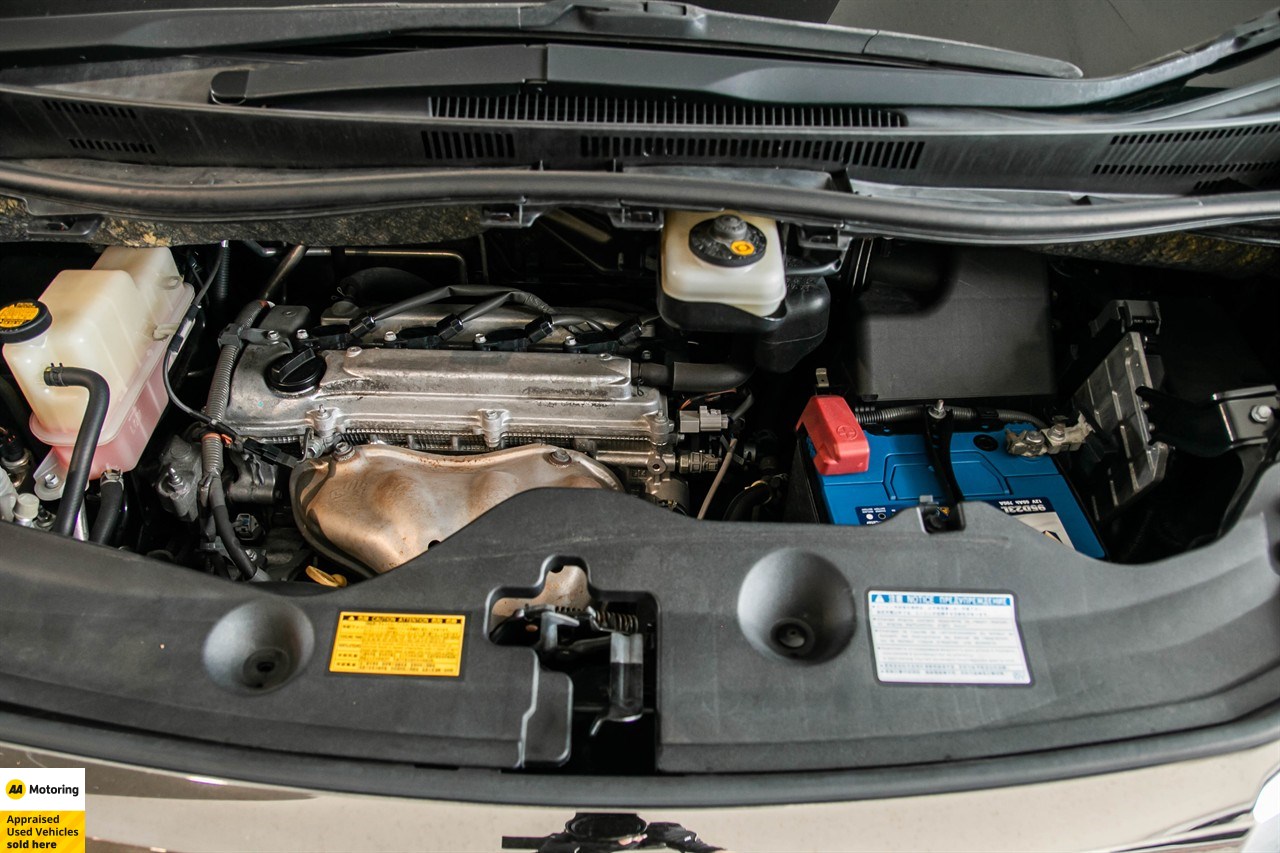 2012 Toyota Vellfire