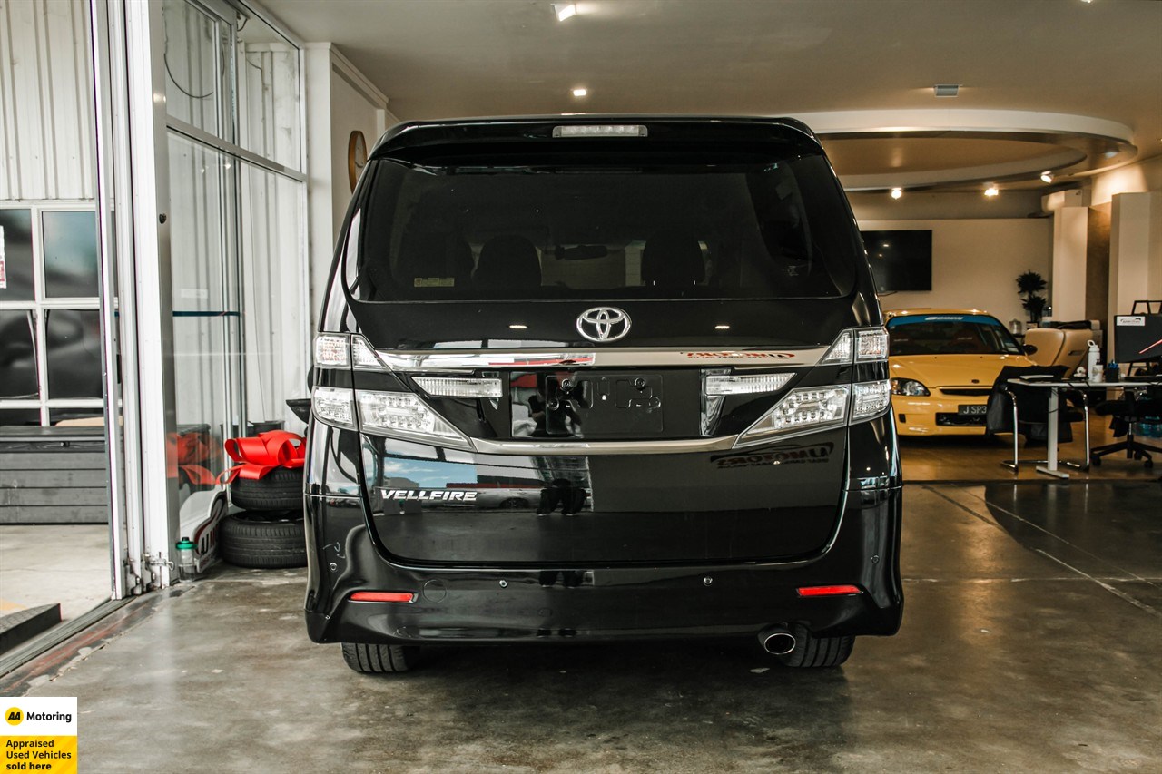 2012 Toyota Vellfire