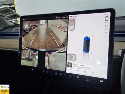 2021 Tesla Model 3 - Thumbnail