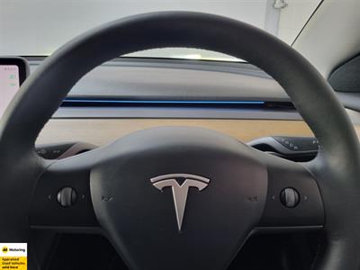 2021 Tesla Model 3 - Thumbnail