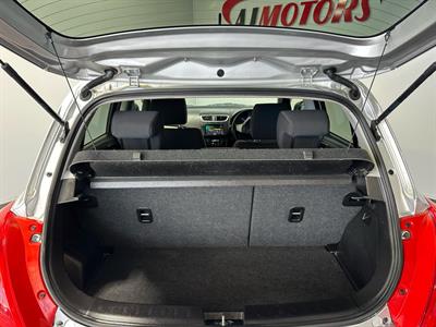 2015 Suzuki Swift - Thumbnail