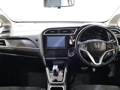 2017 Honda Shuttle - Thumbnail