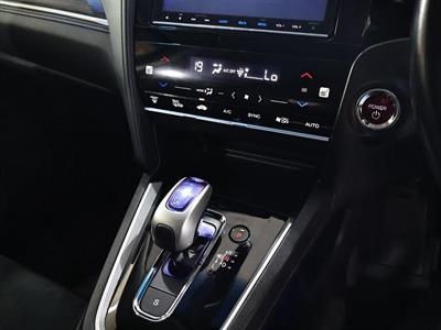 2017 Honda Shuttle - Thumbnail