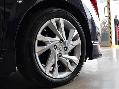 2017 Honda Shuttle - Thumbnail