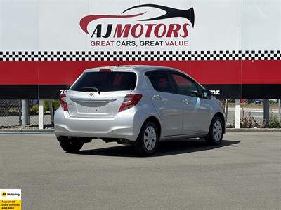 2015 Toyota Vitz - Thumbnail