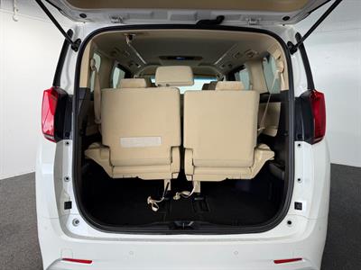 2023 Toyota Alphard - Thumbnail