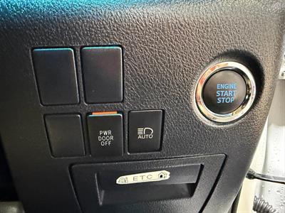 2023 Toyota Alphard - Thumbnail