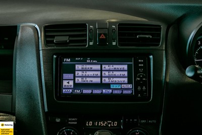 2012 Toyota Mark-X - Thumbnail