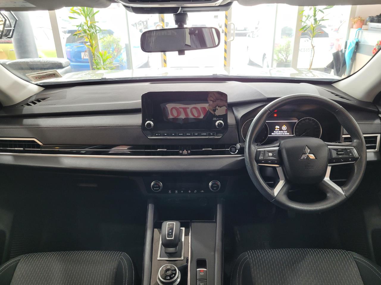 2024 Mitsubishi Outlander