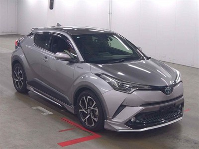 2017 Toyota C-HR - Thumbnail