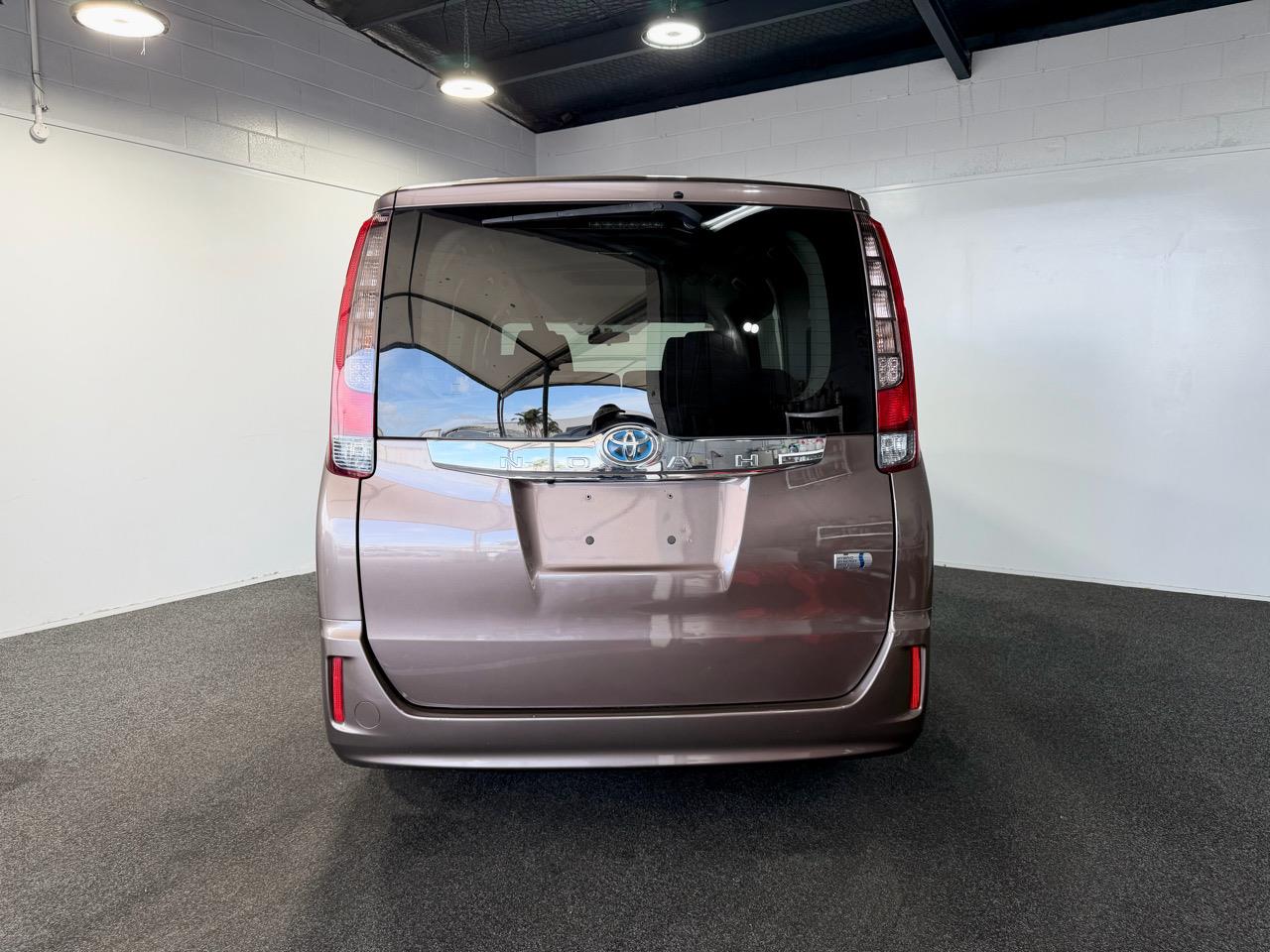 2015 Toyota Noah
