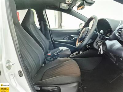2021 Toyota Yaris - Thumbnail