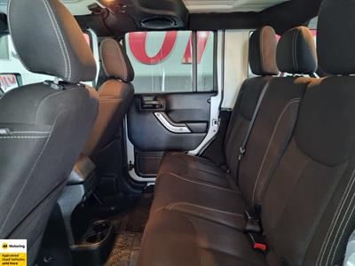 2016 Jeep Wrangler - Thumbnail