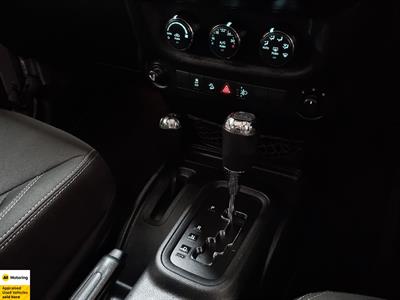 2016 Jeep Wrangler - Thumbnail