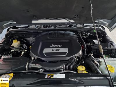 2016 Jeep Wrangler - Thumbnail