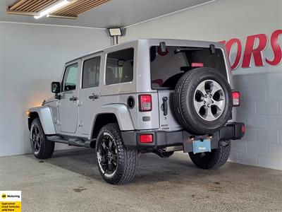 2016 Jeep Wrangler - Thumbnail