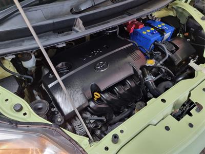 2015 Toyota Porte - Thumbnail