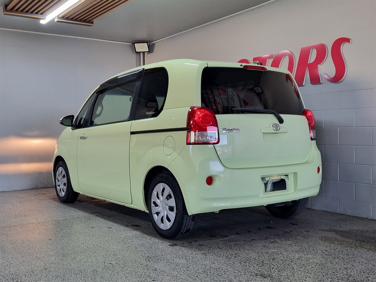2015 Toyota Porte