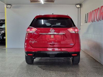 2015 Nissan X-Trail - Thumbnail