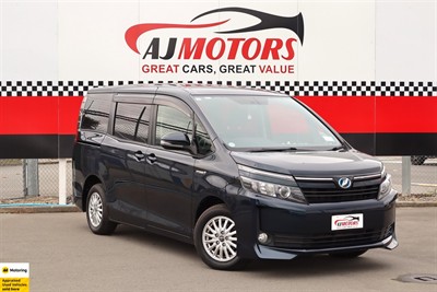 2014 Toyota Voxy - Thumbnail